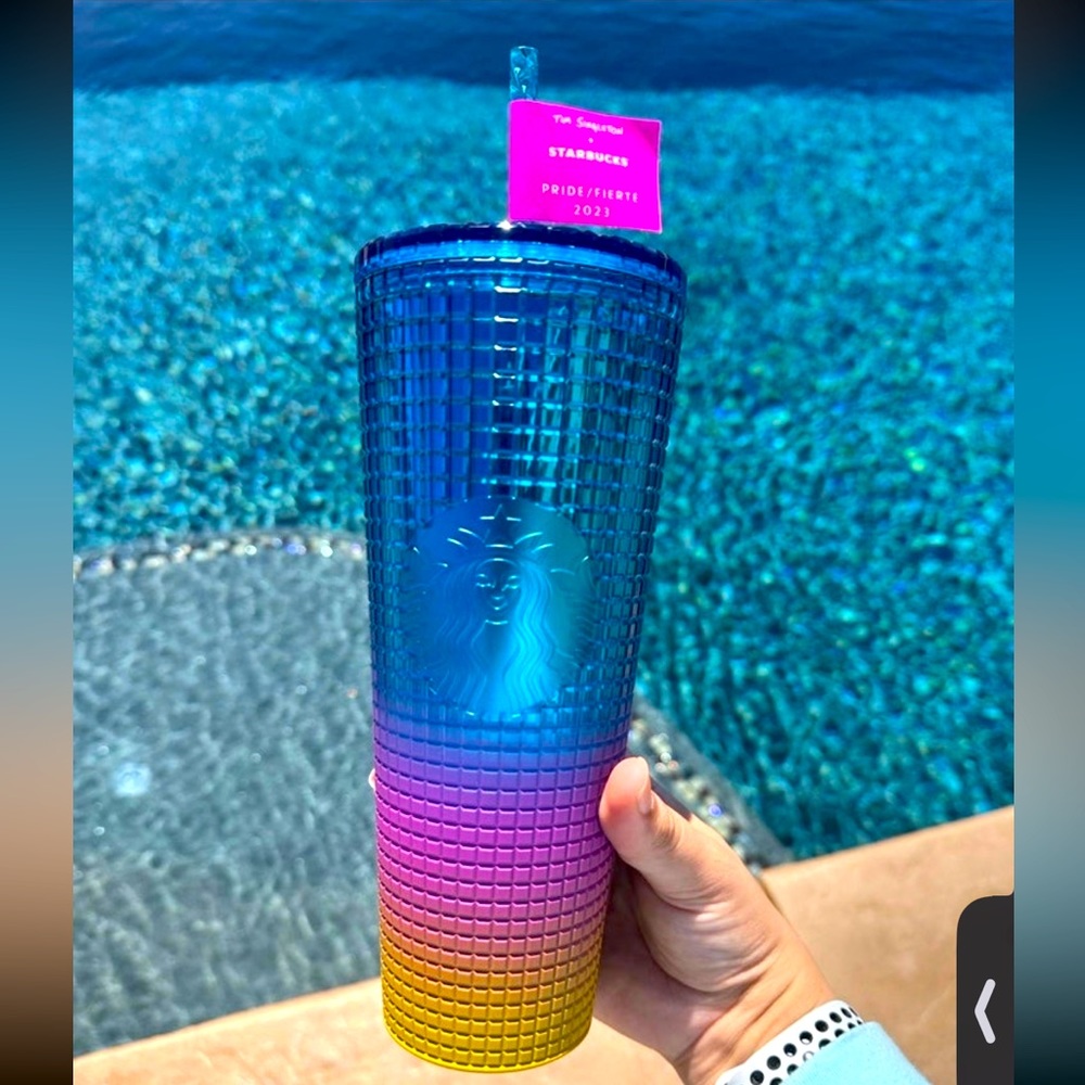 Starbucks +Tim Singleton 2023 PRIDE Rainbow 🌈 Tumbler Venti Gradient Grid Desi - Picture 1 of 6
